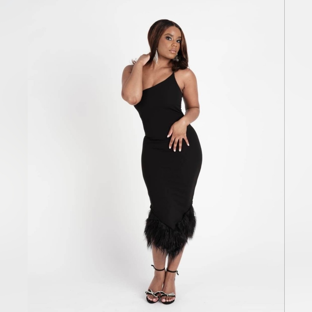 Va Va Voom One-Shoulder Feather-Trim Dress